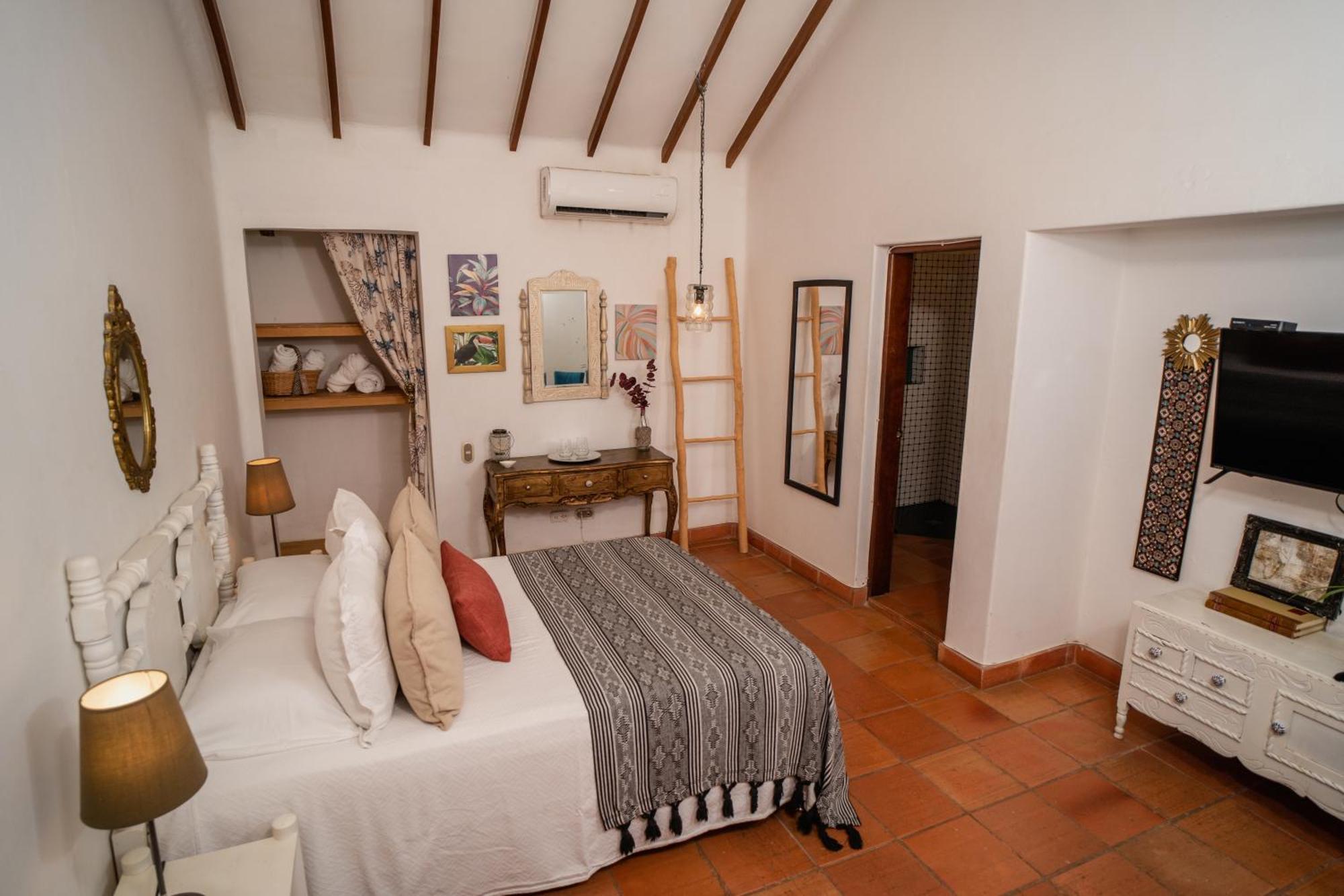 Hotel Boutique Al Alma Santa Fe de Antioquia Exterior photo
